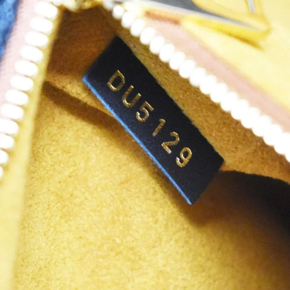 Authenticity GuaranteeD LOUIS VUITTON GM 2Way Hand Bag - Picture 10 of 16